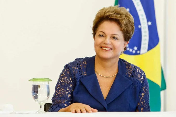 Dilma Rousseff é anistiada e receberá R$ 100 mil por perseguição na ditadura