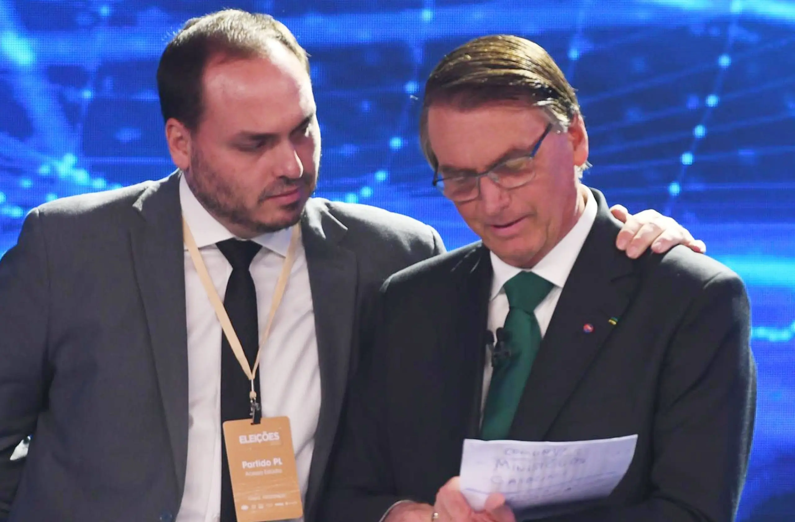 Carlos Bolsonaro compara Moraes a Maduro e Ortega em ataque desesperado