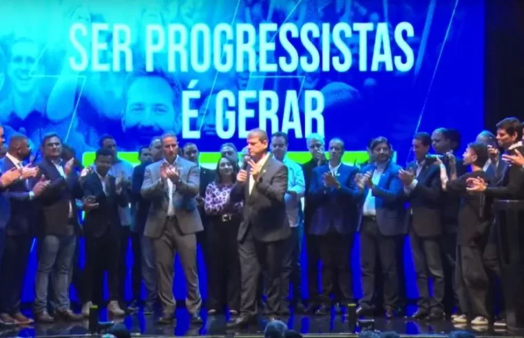 Tarcísio “dá banana” para Bolsonaro e afirma: “esse grupo tem projeto para o Brasil”