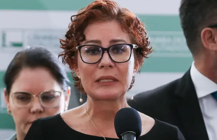 STF rejeita recurso e confirma pena de 10 anos para Carla Zambelli