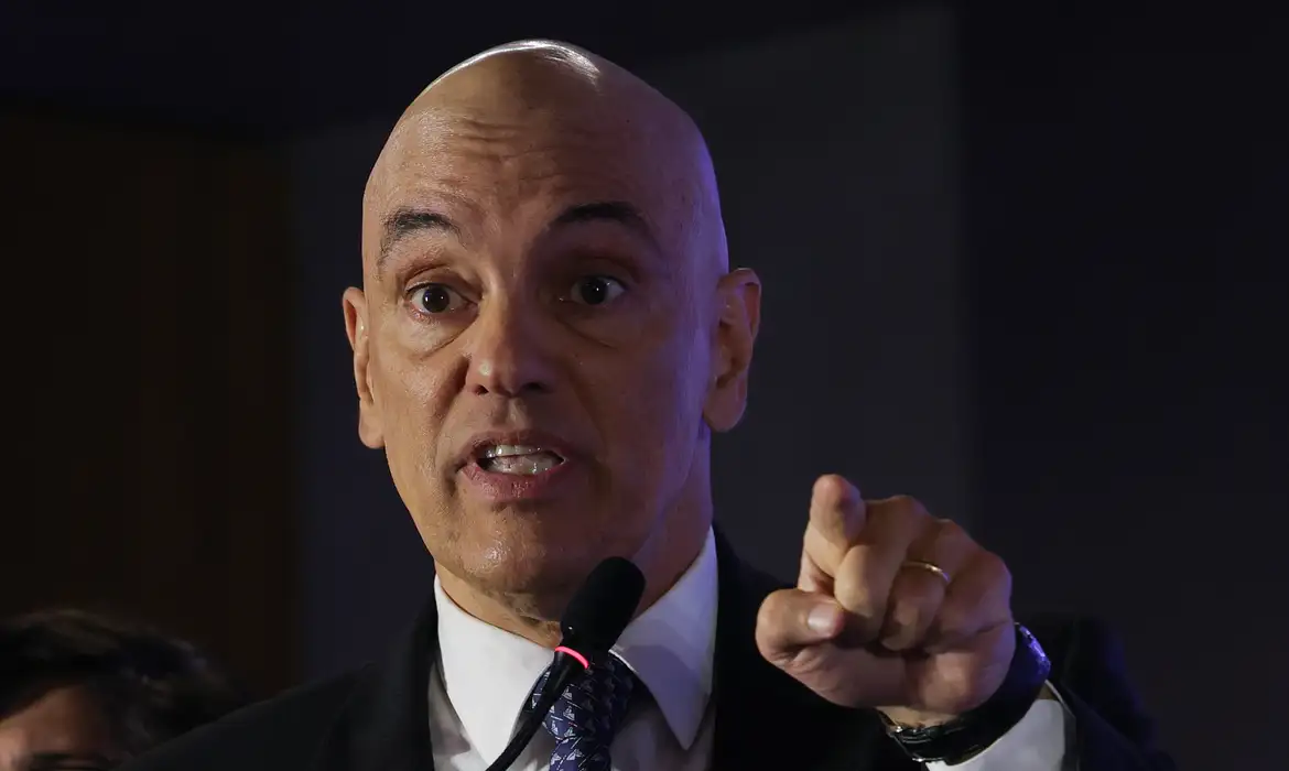 Maioria das menções nas redes sociais criticam sanções de Trump contra Moraes, aponta Quaest