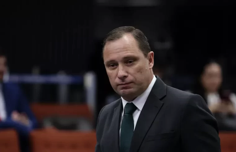 Cid nega em depoimento à PF uso do Instagram para tratar da delação