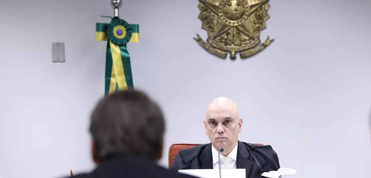 STF pauta julgamento de Bolsonaro e aliados por até 27 horas — Democracia responde à altura