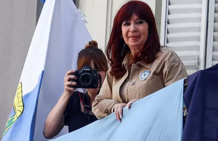 Justiça Argentina concede prisão domiciliar imediata a Cristina Kirchner