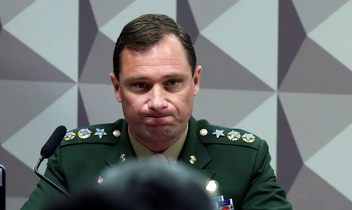 Cid confirma delação que incrimina Braga Netto em acareação no STF