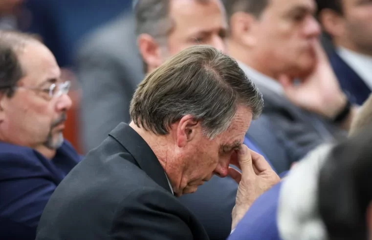 Bolsonaro sofre derrota nas redes após interrogatório no STF: 65% menções negativas, diz levantamento