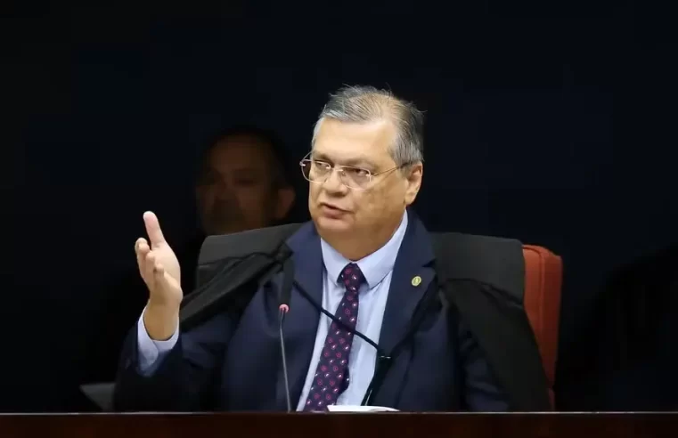 Flávio Dino põe freio na pressão externa: proíbe cumprimento automático de sanções estrangeiras