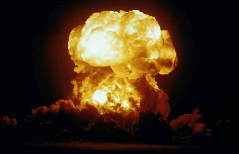 Israel x Irã: o perigo nuclear surge em meio à guerra de mísseis