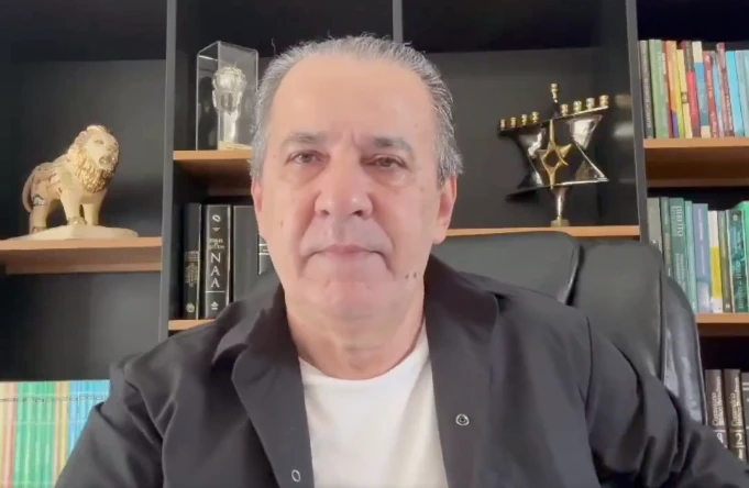 Malafaia lucra com áudios da PF via copyright do YouTube, acusa jornalista