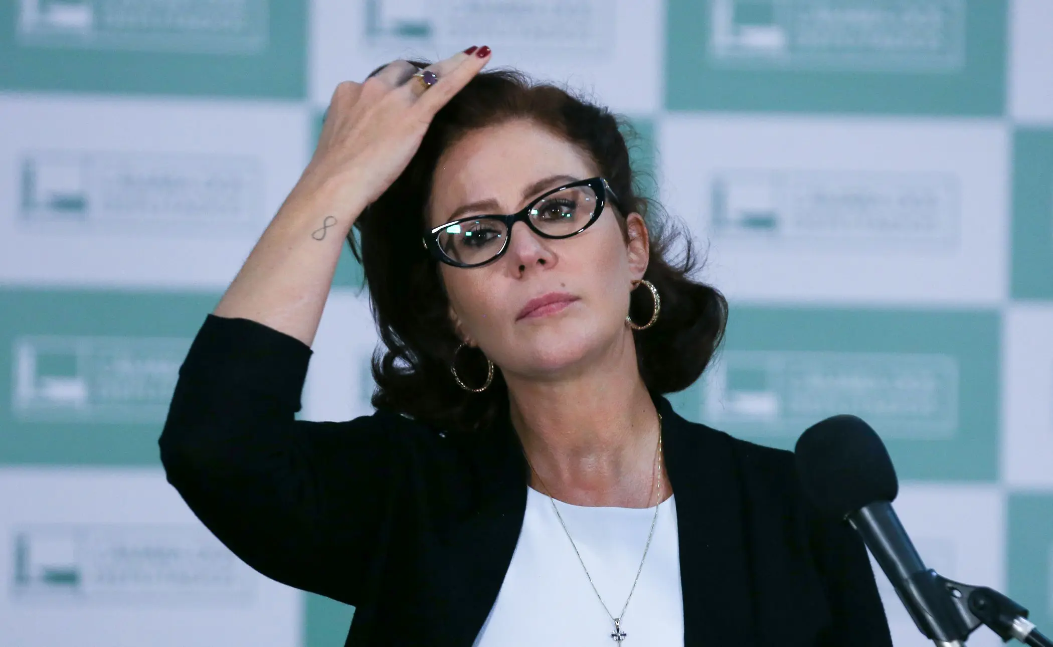 CCJ abre prazo para Carla Zambelli se defender no processo de cassação