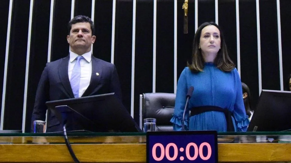 Câmara custeia curso de inglês de R$ 9,2 mil para Rosângela Moro