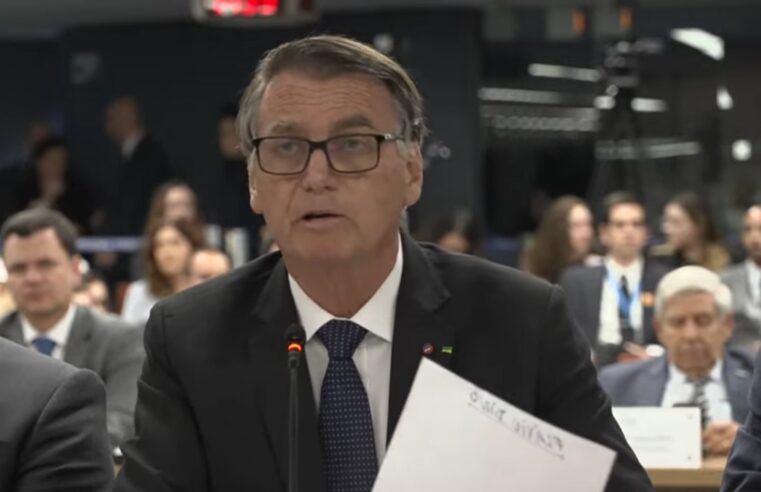 Moraes desmente Bolsonaro sobre investigação de urnas eletrônicas