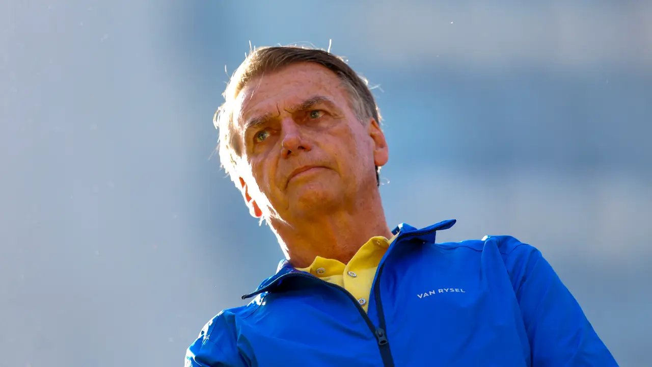 PF expõe saques em espécie de Bolsonaro: mais de dois salários mínimos por dia em 2025
