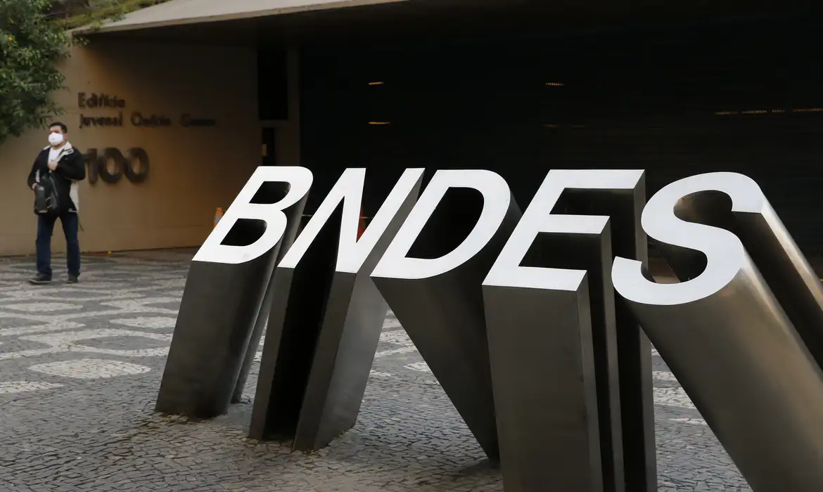 BNDES já aprovou R$ 220 bi para o Nova Indústria Brasil