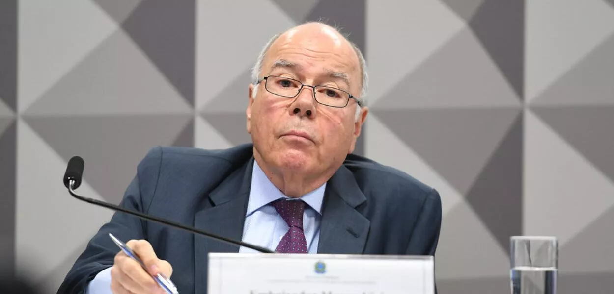 Brasil rejeita sanções da Otan por negociar com Rússia