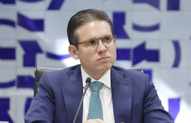 Câmara aprova em 1º turno PEC da Blindagem que limita prisões e processos contra parlamentares
