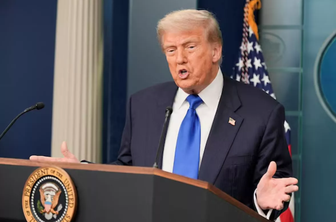 Trump amplia ofensiva tarifária e impõe taxas de até 40% a sete parceiros comerciais