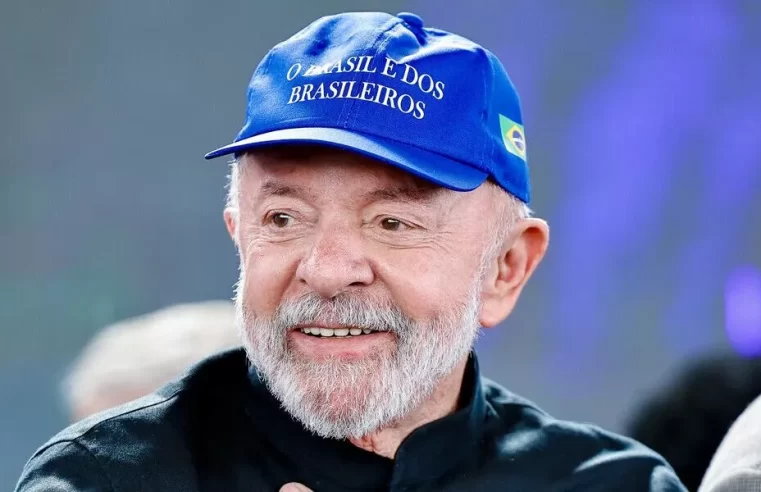 Aprovação de Lula sobe; tarifa de Trump isola bolsonarismo