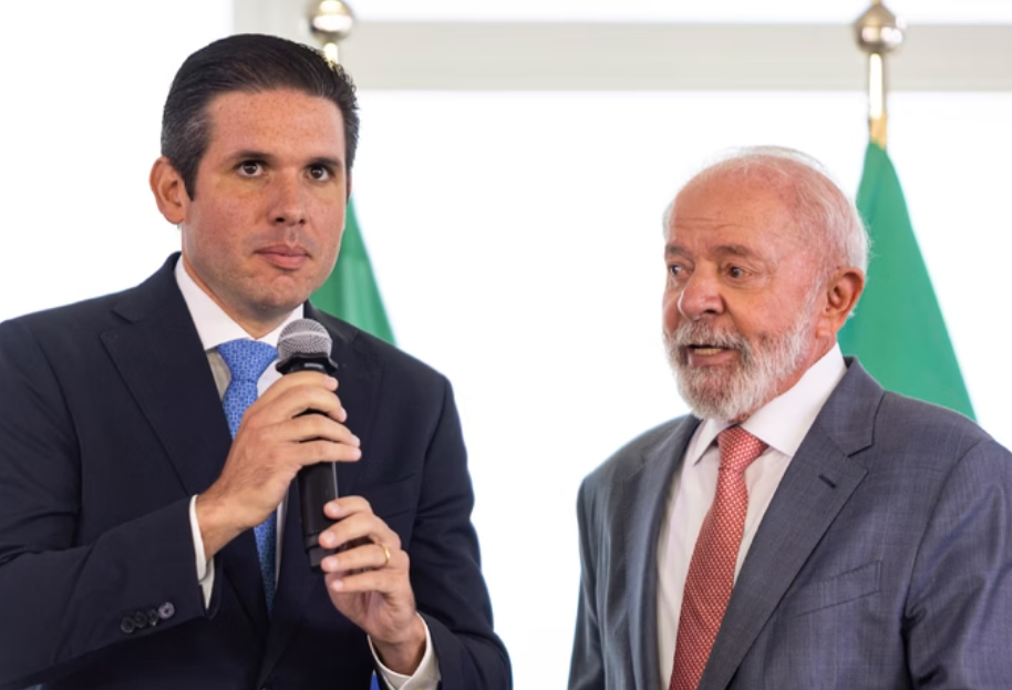Aliados de Motta ameaçam governo após veto de Lula ao aumento de deputados