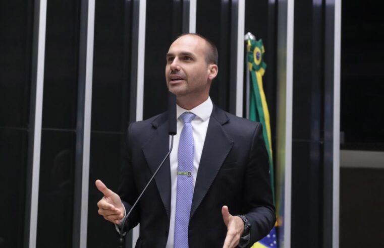 Eduardo Bolsonaro é visto como “incontrolável” e irrita agro e Centrão por postura nos EUA
