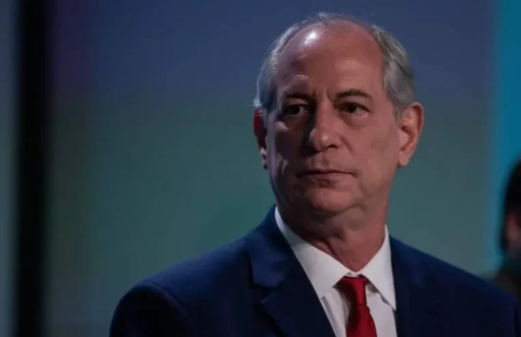Ciro Gomes retorna ao PSDB e mira palanque com a direita no Ceará