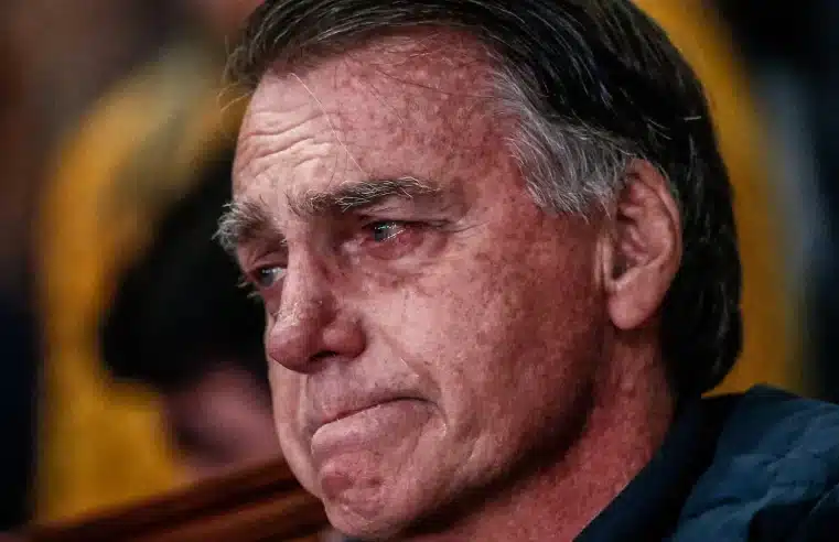 PF apreende celular de Bolsonaro e Moraes decreta prisão domiciliar