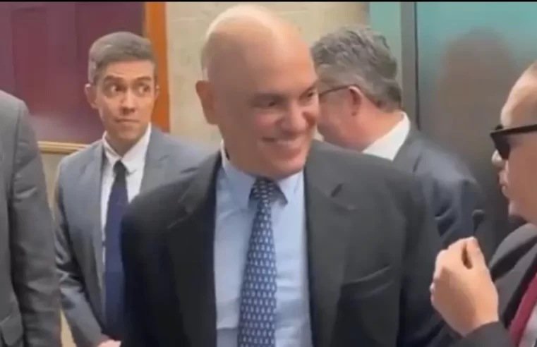 (VÍDEO) “Advogado do Xandão” no STF: Moraes ironiza sanções dos EUA e reafirma soberania judicial