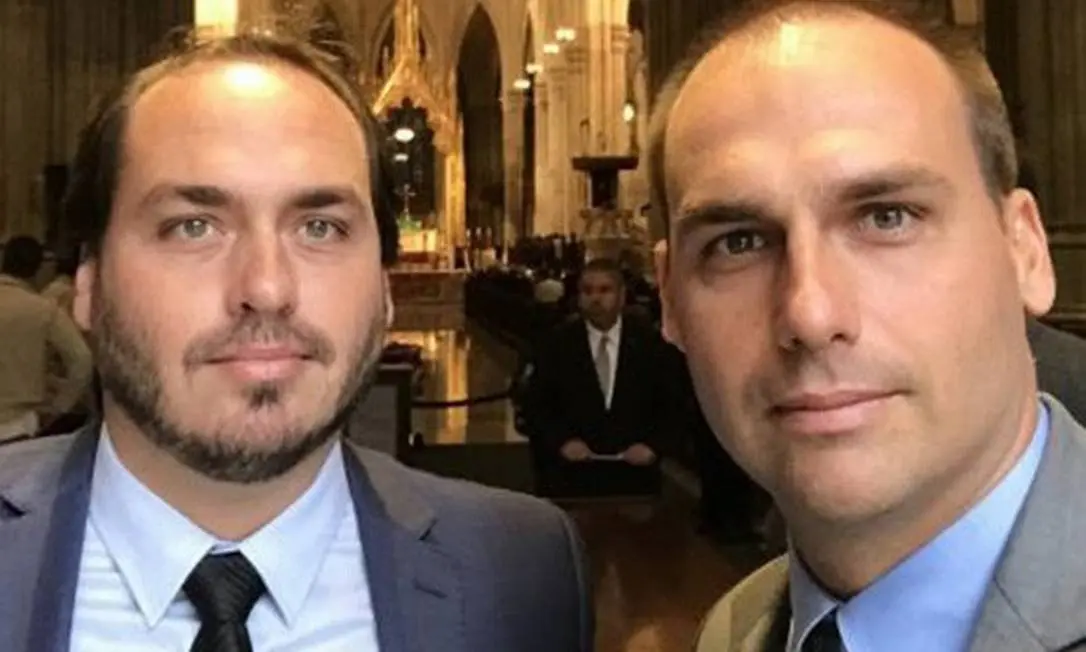 Irmãos Bolsonaro faturaram milhões em movimentações suspeitas, revela PF