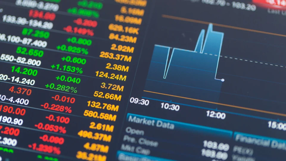 Mega-operações de R$ 1,22 bilhão antes do adiamento da tarifa dos EUA levantam suspeita de insider trading