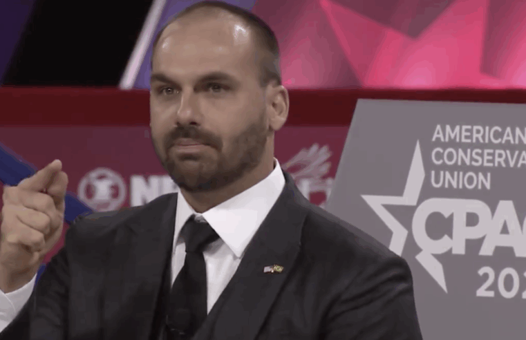 Eduardo Bolsonaro foragido ataca os EUA e expõe contradições da extrema-direita