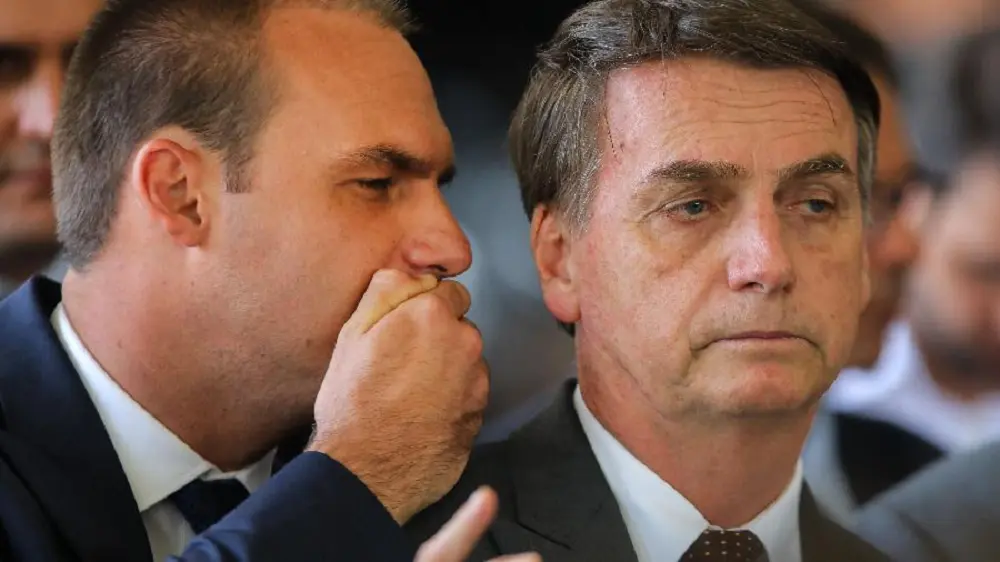 PL da oposição quer anistia para Bolsonaro e “salvação” a Eduardo Bolsonaro