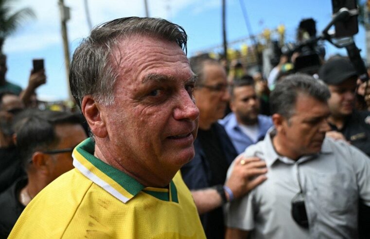 Direita “rifa” Bolsonaro