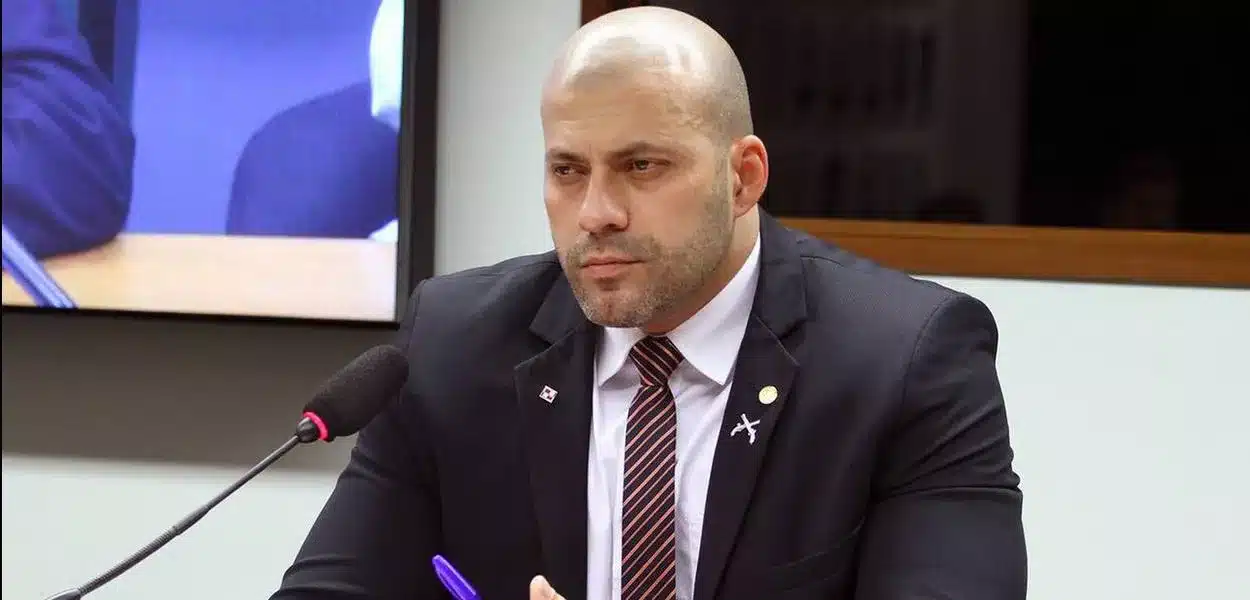 Moraes autoriza progressão de Daniel Silveira para regime aberto