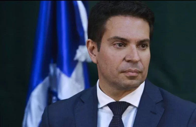 Defesa de Ramagem recusa papel de “ensaísta” e diz que ele apenas compilava pensamentos de Bolsonaro