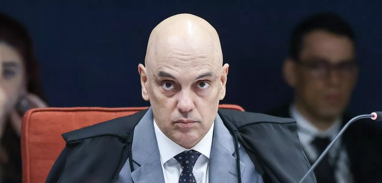 Moraes cita “consequências sérias” após ser chamado de “palmeirense” por advogado em julgamento