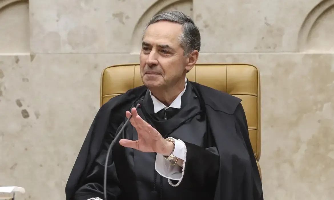 Luís Roberto Barroso já apresenta pré-agenda de candidato ao deixar o STF